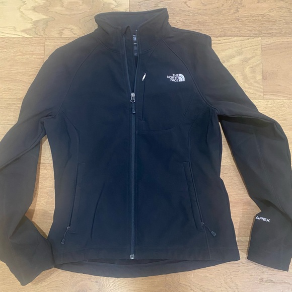 The North Face Jackets & Blazers - The North Face Apex biotic soft shell Women's Black Jacket
M GUC